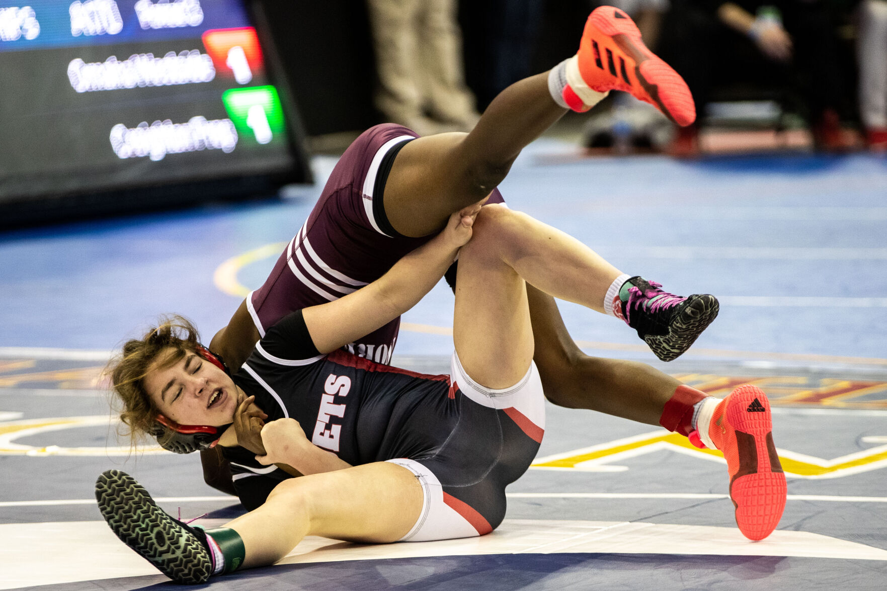 021922-owh-spo-statewrestling-LS11.jpg